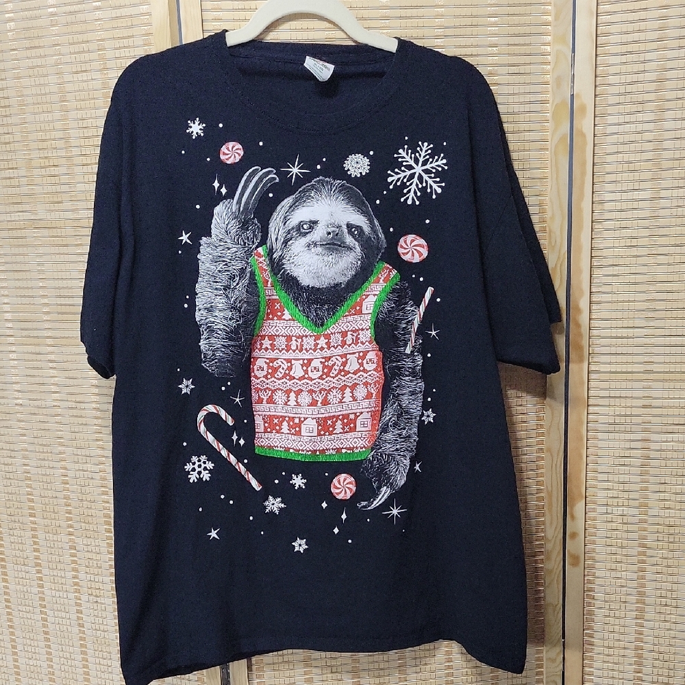EUC Dec. 25th CHRISTMAS Sloth Graphic Tee - Black - Men's XL